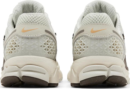 Nike Zoom Vomero 5 Light Bone Ironstone (W)