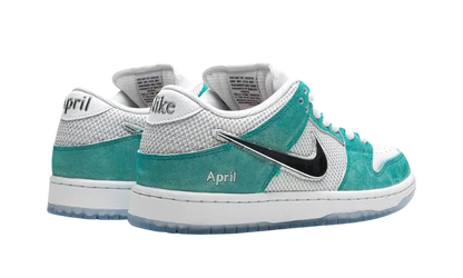 Nike SB Dunk Low April Skateboards - MTHOR SHOP