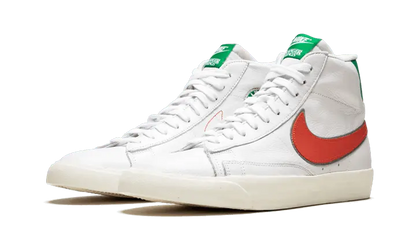 Nike Blazer Stranger Things Hawkins High School - CJ6101-100