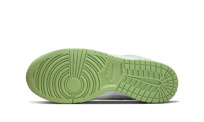 Nike Dunk Low SE Fleece Green