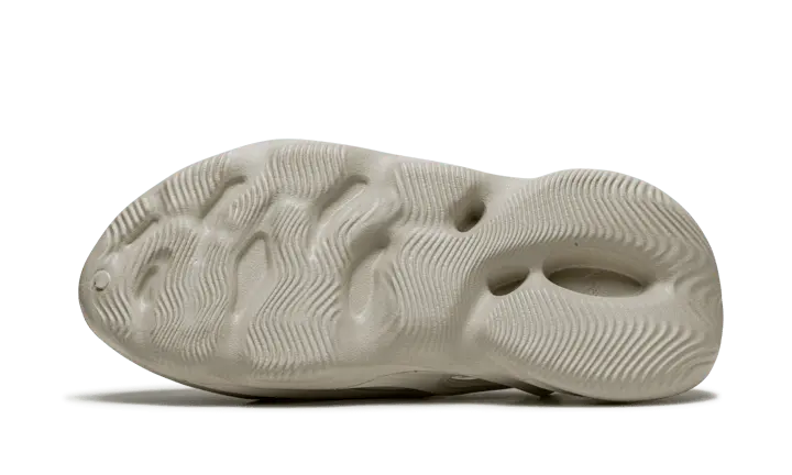 Adidas Yeezy Foam RNNR Sand - FY4567